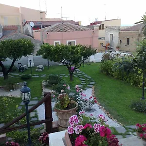 lantico-borgo-milazzo.sicilyhotelsitaly.net/